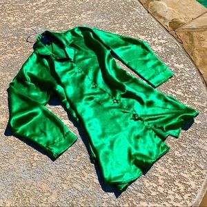 VINTAGE GOLD LABEL GREEN VICTORIA’S SECRET TOP💚💛